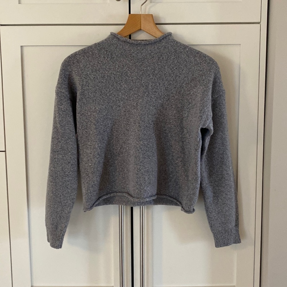 debut Women’s Mock Neck Sweater
